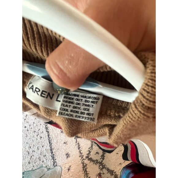 Karen Lessly NWT Womens Striped Tan Red Black Sweater SZ Petite Large - Picture 5 of 7